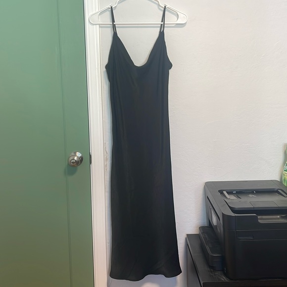 Brand new with tag, Forever 21 black satin cowl neck dress in small - Picture 1 of 4